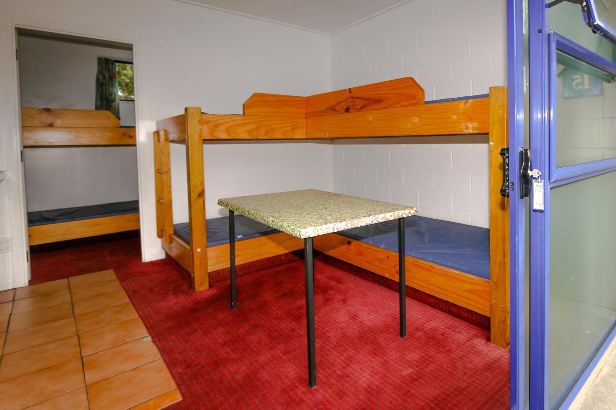 New Plymouth Top 10 Holiday Park Habitación foto