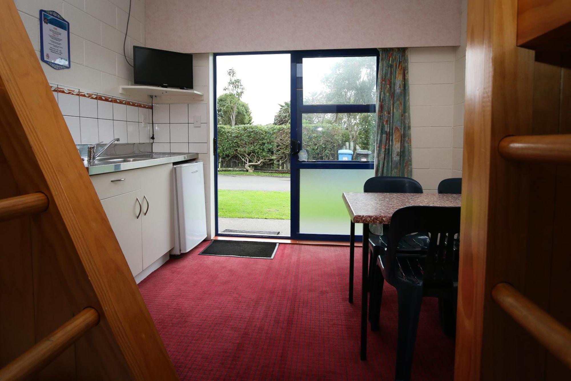 New Plymouth Top 10 Holiday Park Habitación foto