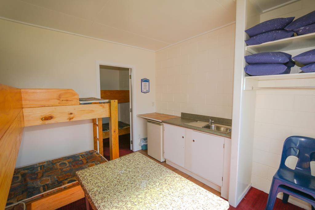 New Plymouth Top 10 Holiday Park Habitación foto