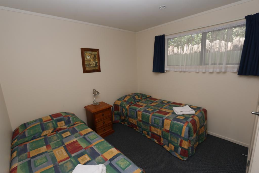 New Plymouth Top 10 Holiday Park Habitación foto