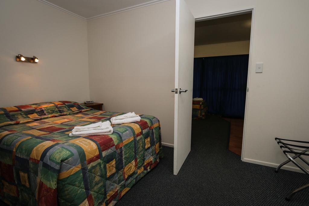 New Plymouth Top 10 Holiday Park Habitación foto