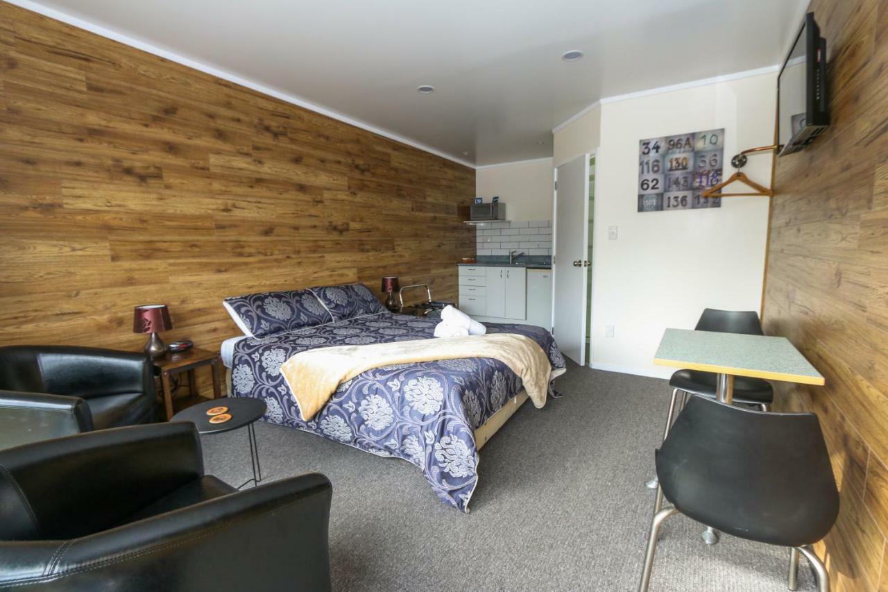 New Plymouth Top 10 Holiday Park Exterior foto